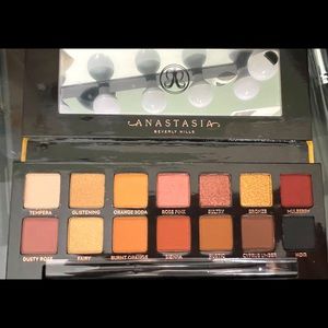 Anastasia Eyeshadow Soft Glam Palette